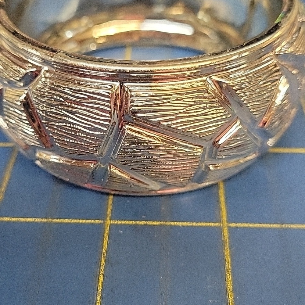 Silver Textured Lightweight Plastic Bangle Bracelet New